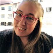 Graduada en Filología Francesa imparte clases